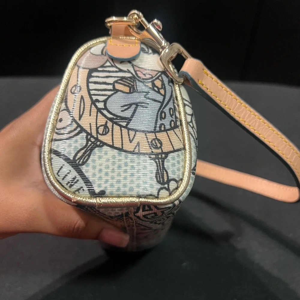 Dooney & Bourke x Disney Cruise Collab - Picture 2 of 8